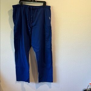 Men’s navy blue Landau scrub bottom XXL. Zipper fly and drawstring.